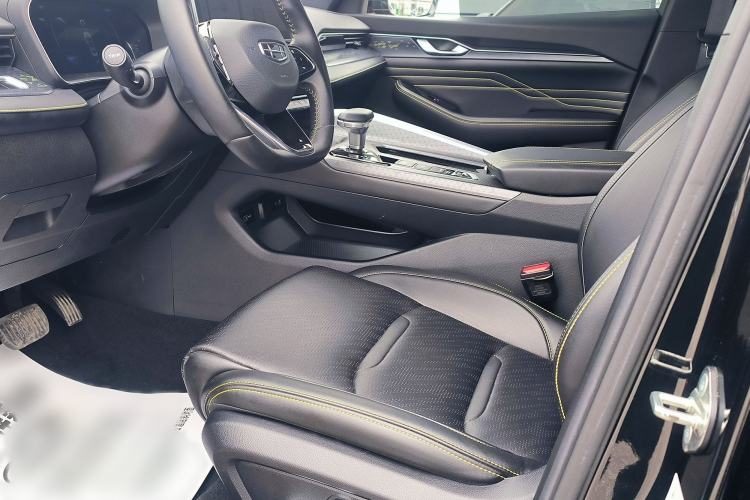 Geely Auto Preface 2023 — салон, сиденья, 28 500 км, Guazi xdjxstxl9d, фото 2