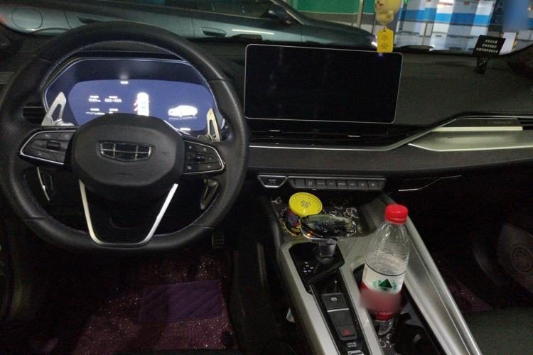 Geely Auto Preface 2024 — салон, центральная консоль, 12 700 км, Guazi 5ee3ul5663, фото 5