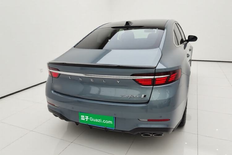 Geely Auto Preface 2026 — вид сзади, 2 400 км, Guazi l49kdntg3j, фото 4