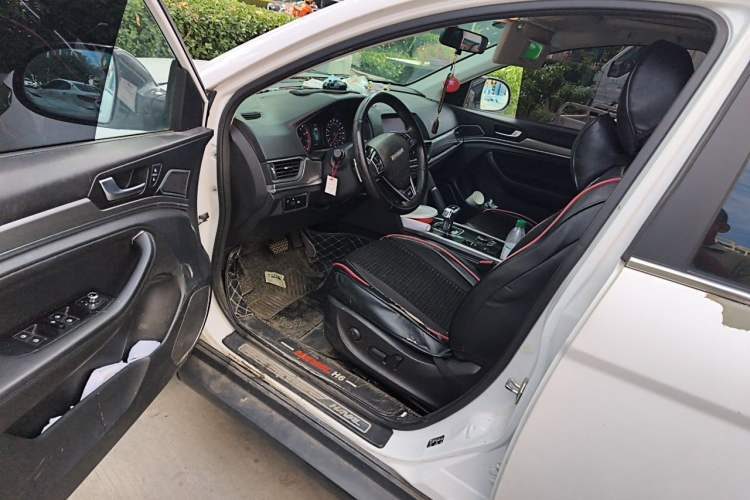 Haval H6 2018 — салон, сиденья, 194 300 км, Guazi 682aa8buab, фото 7
