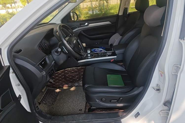 Haval H6 2018 — салон, сиденья, 42 100 км, Guazi 8vn4fcbzmf, фото 6
