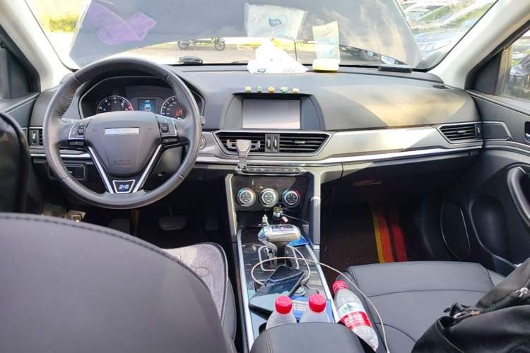 Haval H6 2018 — салон, центральная консоль, 331 200 км, Guazi vsrbj2a7l2, фото 5