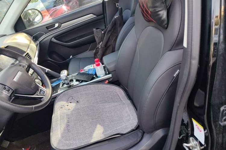 Haval H6 2018 — салон, сиденья, 331 200 км, Guazi vsrbj2a7l2, фото 8