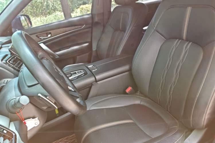 Honda UR-V 2020 — салон, сиденья, 66 300 км, Guazi ejnyejwetv, фото 8