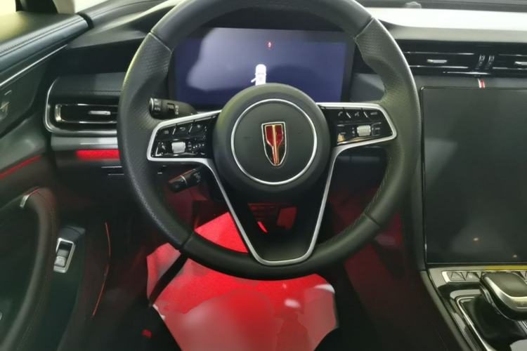 Hongqi H5 2024 — салон, рулевое колесо, 45 400 км, Guazi 3gc4n35stp, фото 6