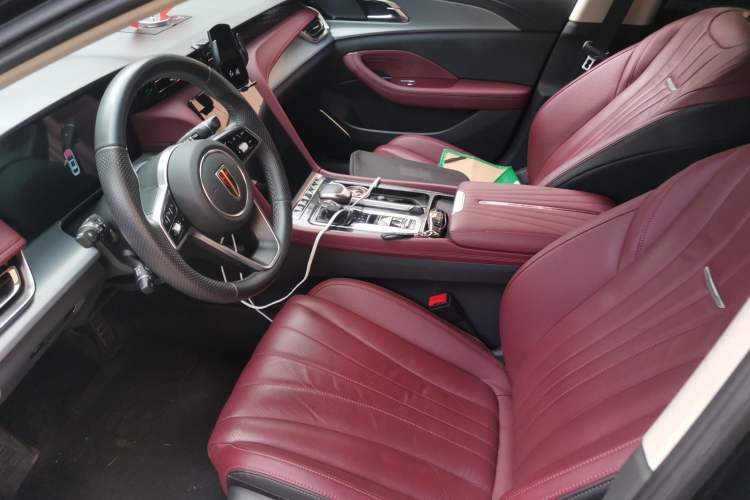 Hongqi H5 2024 — салон, сиденья, 41 000 км, Guazi 5y9tldt3yw, фото 8