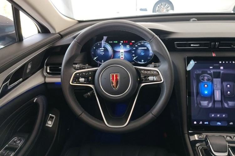 Hongqi H5 2024 — салон, рулевое колесо, 24 700 км, Guazi 9clgzppbb4, фото 6