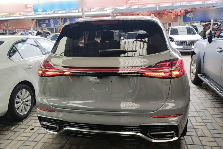 Hongqi HS5 2023 — вид сзади, 15 500 км, Guazi f5zn3vkavx, фото 5