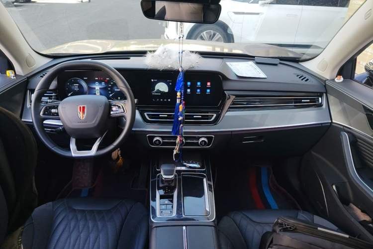 Hongqi HS5 2023 — салон, центральная консоль, 55 900 км, Guazi j6e3jflaay, фото 8