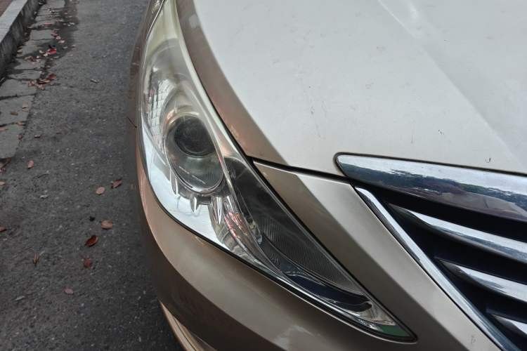 Hyundai Sonata 2014 — передняя фара, 99 300 км, Guazi ktzhs7splc, фото 6