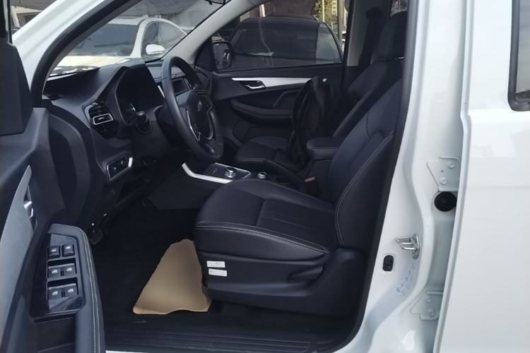 Isuzu JLM 2024 — салон, сиденья, 10 600 км, Guazi 69h4bj8597, фото 8
