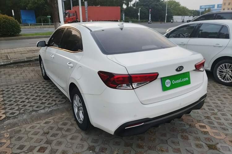 Kia Forte 2019 — вид сзади слева, 96 800 км, Guazi 5e55zta3y7, фото 4