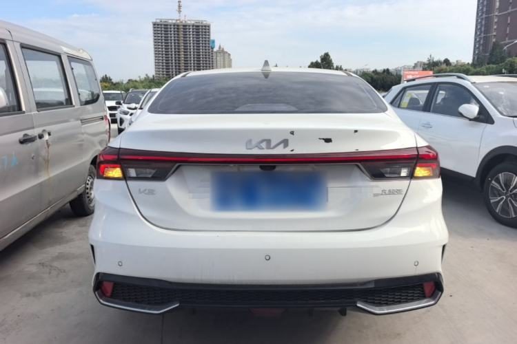 Kia K3 2024 — вид сзади, 10 600 км, Guazi 8bg64rfxcz, фото 4