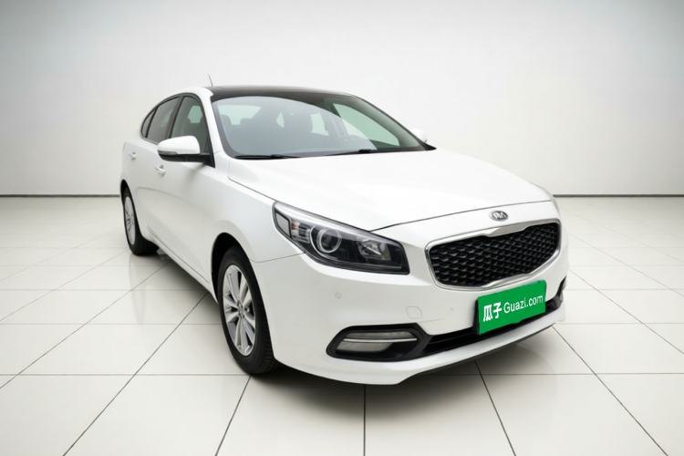 Kia K4 2014 — вид спереди справа, 91 200 км, Guazi 85zhqtkz3f, фото 3