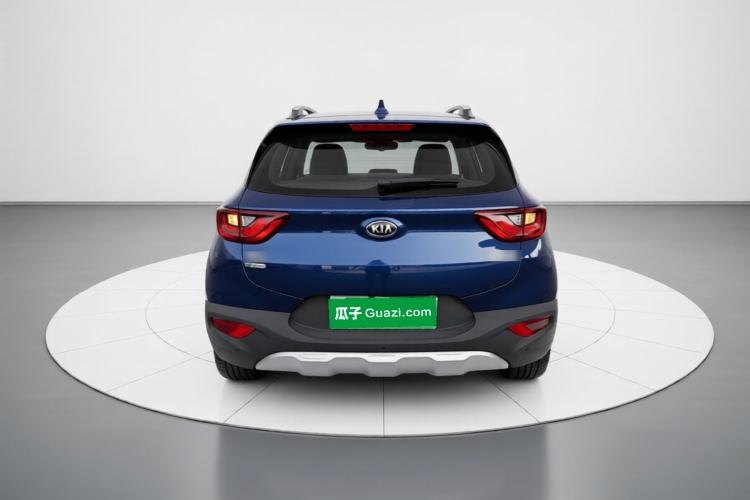 Kia kx1 Stonic 2019 — вид сзади, 76 900 км, Guazi uhvhzflyr6, фото 5