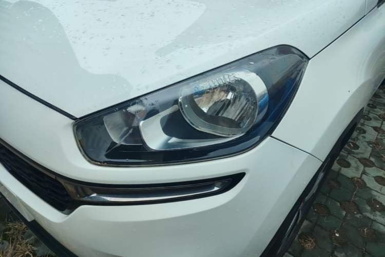 Kia KX3 2015 — передняя фара, 83 600 км, Guazi dfydjextd5, фото 8