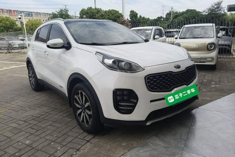 Kia KX5 2016 — вид спереди справа, 115 700 км, Guazi 5t5tk49a83, фото 3