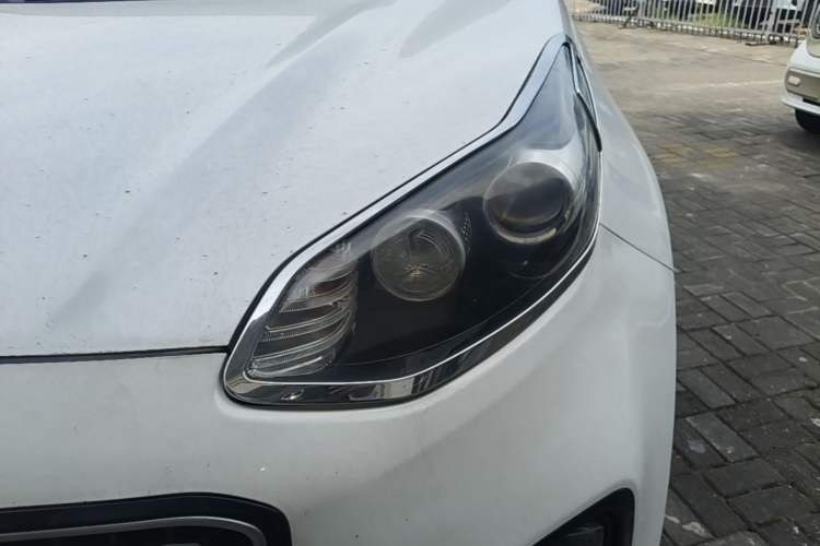 Kia KX5 2016 — передняя фара, 115 700 км, Guazi 5t5tk49a83, фото 8