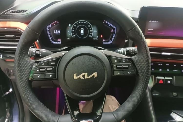 Kia Sportage R 2021 — салон, рулевое колесо, 43 200 км, Guazi 3psg64l4a9, фото 6