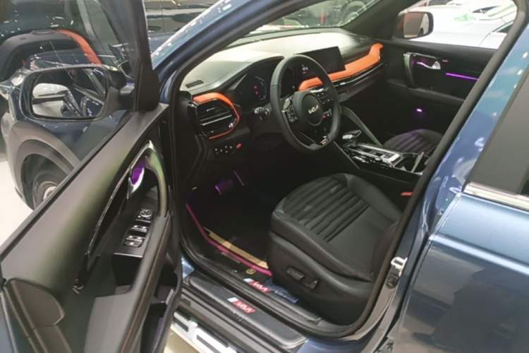 Kia Sportage R 2021 — салон, сиденья, 43 200 км, Guazi 3psg64l4a9, фото 7