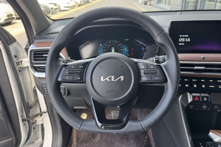 Kia Sportage R 2021 — салон, рулевое колесо, 36 600 км, Guazi phqgmr9fwz, фото 6