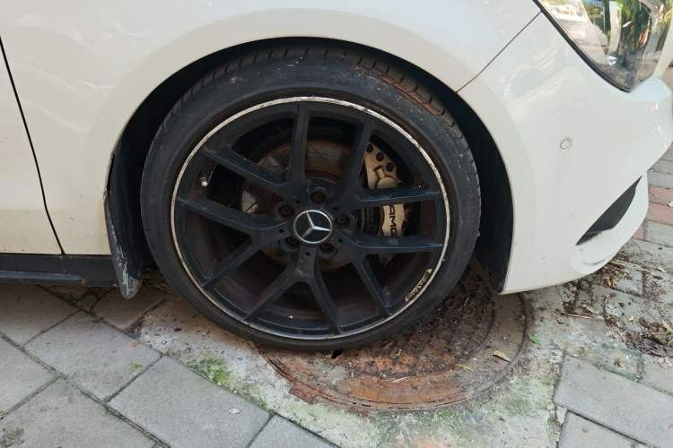 Mercedes-Benz CLA 2016 — колесо и диск, 61 800 км, Guazi efwt6jfuzt, фото 8