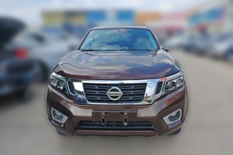 Nissan Navara 2017 — вид спереди, 142 700 км, Guazi vz7m7thnte, фото 2
