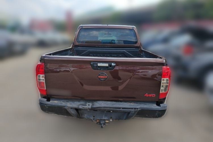 Nissan Navara 2017 — вид сзади, 142 700 км, Guazi vz7m7thnte, фото 5