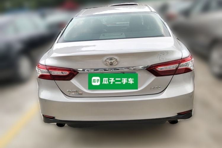 Toyota Camry 2018 — вид сзади, 110 399 км, Guazi 2b3mzcgskk, фото 5