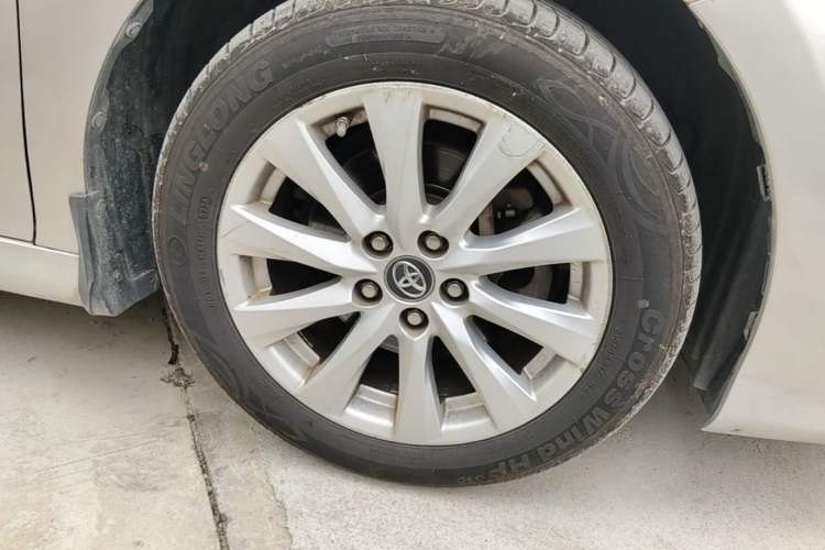 Toyota Camry 2018 — колесо и диск, 110 399 км, Guazi 2b3mzcgskk, фото 8