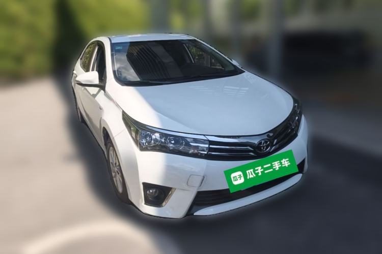 Toyota Corolla 2017 — вид спереди справа, 109 400 км, Guazi h4qtwqv5ut, фото 2