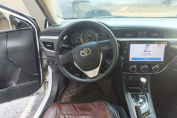 Toyota Corolla 2017 — салон, рулевое колесо, 109 400 км, Guazi h4qtwqv5ut, фото 6