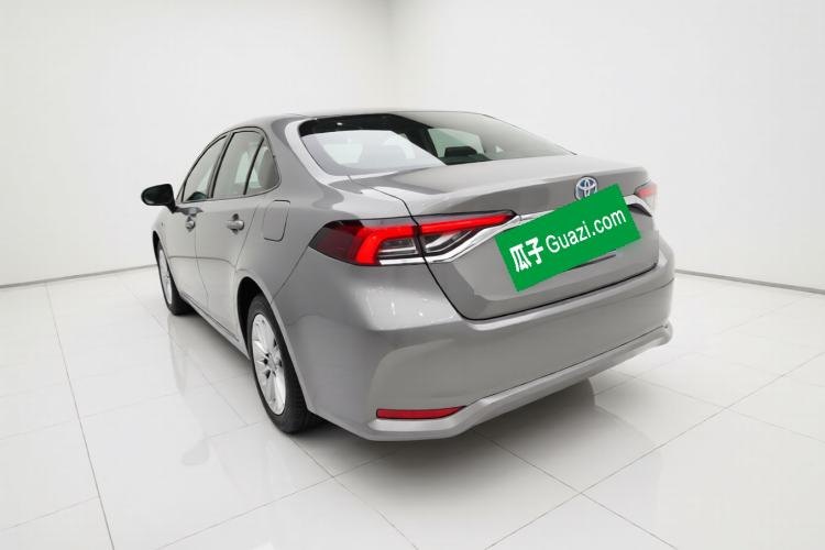 Toyota Corolla 2019 — вид сзади слева, 139 200 км, Guazi 7tmmp9cc65, фото 4