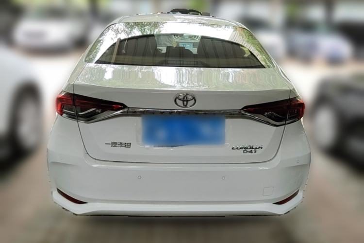 Toyota Corolla 2023 — вид сзади, 26 200 км, Guazi jgxhm6tezn, фото 4