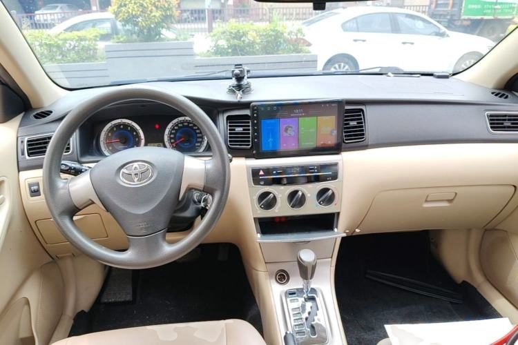 Toyota Corolla EX 2013 — салон, центральная консоль, 119 500 км, Guazi 38w8tfy5x4, фото 5