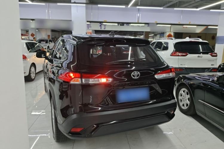 Toyota FRONTLANDER 2023 — вид сзади слева, 60 000 км, Guazi wten7g66w5, фото 3