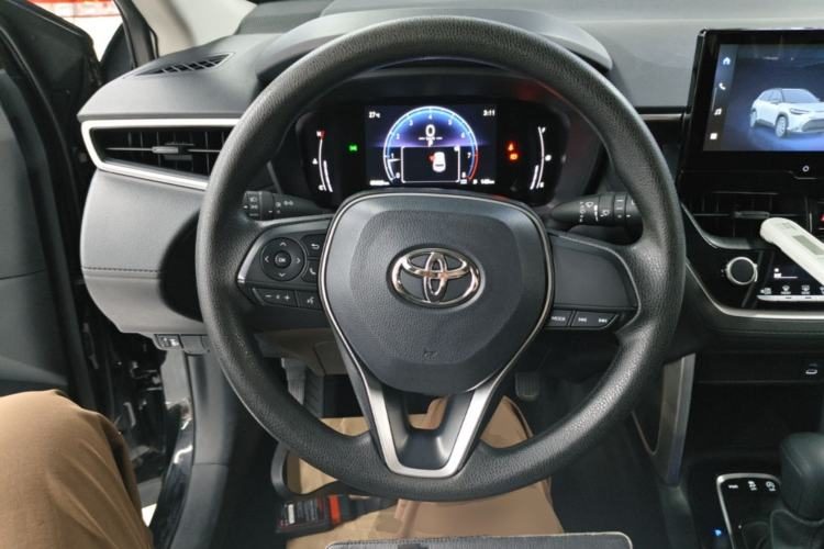 Toyota FRONTLANDER 2023 — салон, рулевое колесо, 60 000 км, Guazi wten7g66w5, фото 6