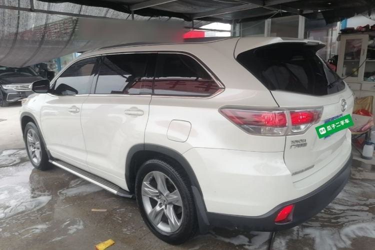 Toyota Highlander 2015 — вид сзади слева, 131 800 км, Guazi ja2hsw5azc, фото 4