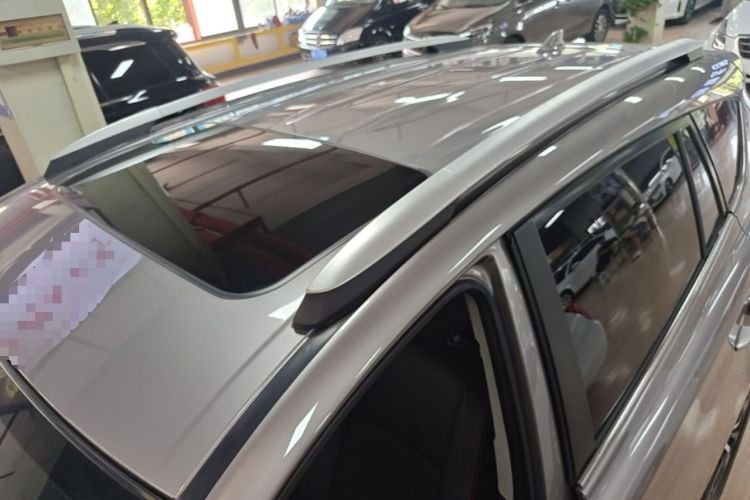Toyota RAV4 2019 — крыша, 101 800 км, Guazi mad7553fjq, фото 7