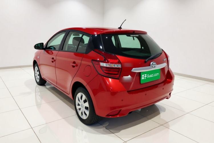 Toyota Vios FS 2017 — вид сзади слева, 99 400 км, Guazi g89x63rryv, фото 4