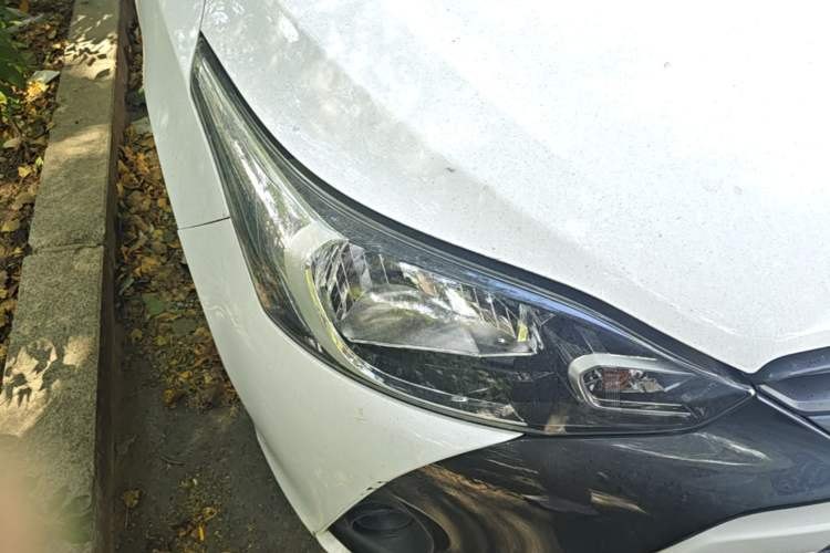 Toyota YARiS L Zhi Xuan 2016 — передняя фара, 68 400 км, Guazi qlq4zh3chn, фото 7