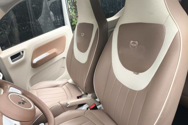 Wuling Hongguang MINIEV 2024 — салон, сиденья, 6 600 км, Guazi z5dqlc9l3j, фото 7